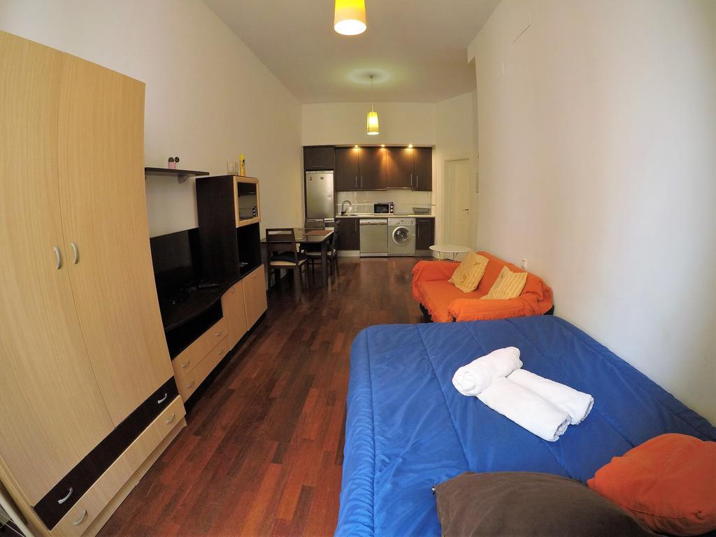 Calderon Apartment