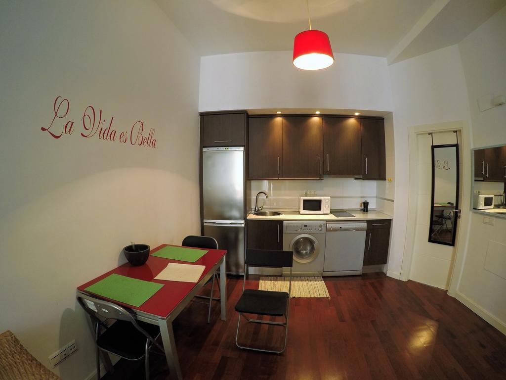 Calderon Apartment